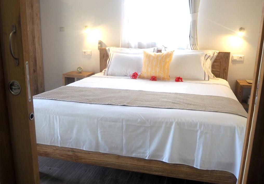 Fare Noanoa Hotell Paea Exteriör bild